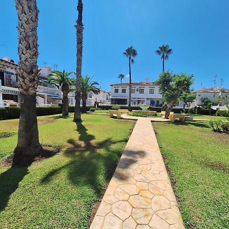 Bebi Casa Apartment Torrevieja Exteriör bild